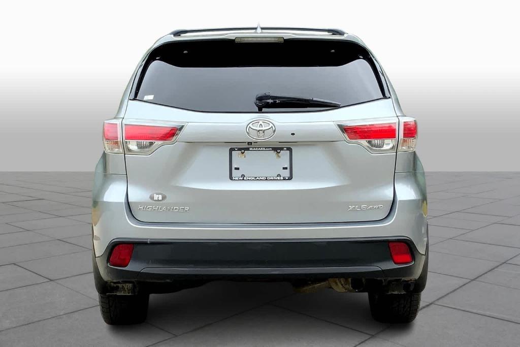 used 2015 Toyota Highlander car, priced at $18,990