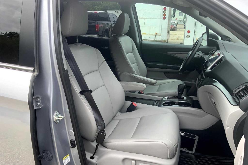 used 2016 Honda Pilot car, priced at $13,980