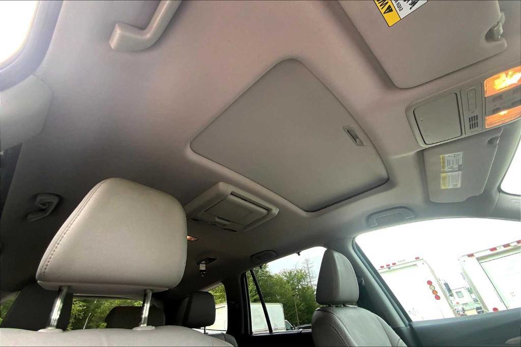 used 2016 Honda Pilot car, priced at $13,980