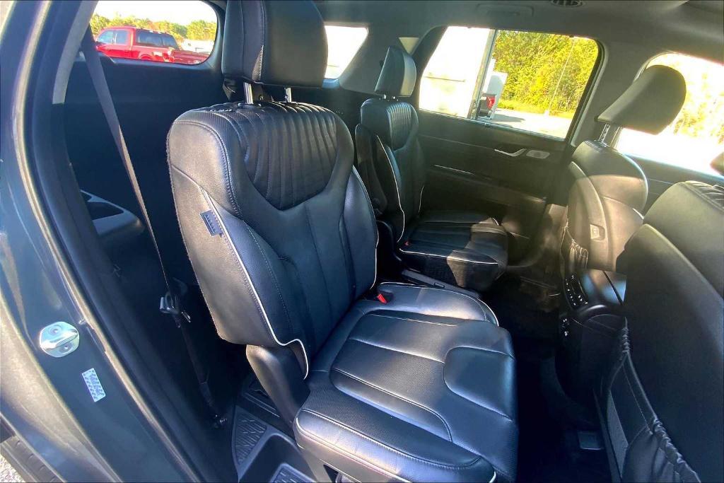 used 2024 Hyundai Palisade car, priced at $39,941