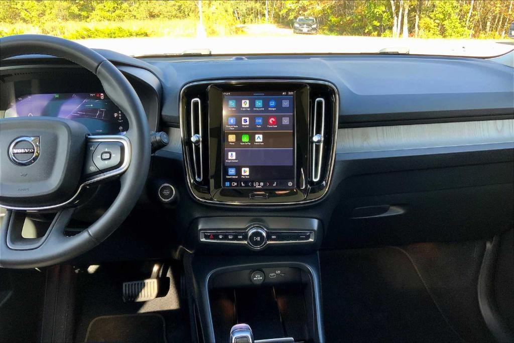 used 2023 Volvo XC40 car, priced at $29,718