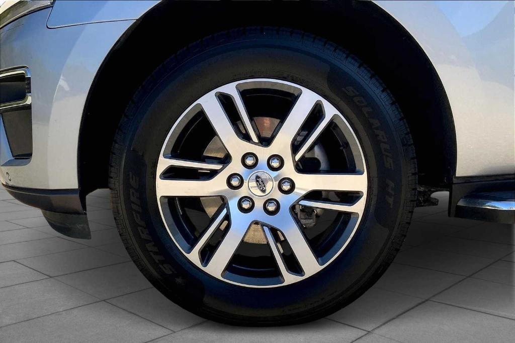 used 2023 Ford Expedition car, priced at $44,833