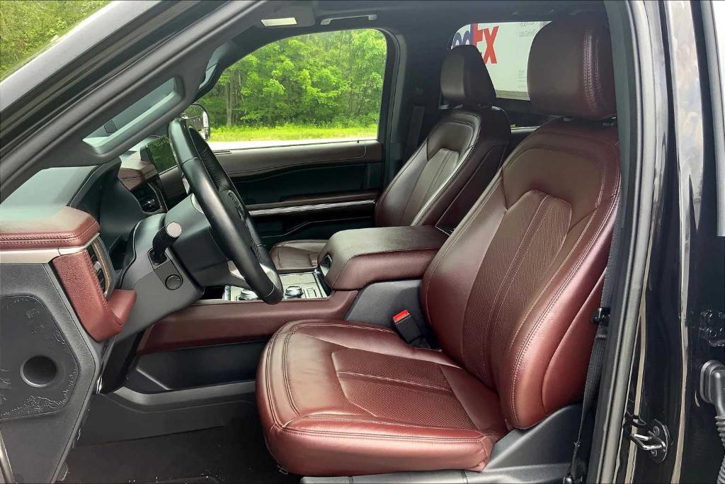 used 2024 Ford Expedition car, priced at $51,822