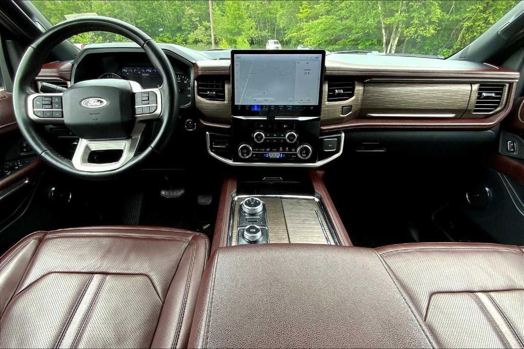 used 2024 Ford Expedition car, priced at $51,822