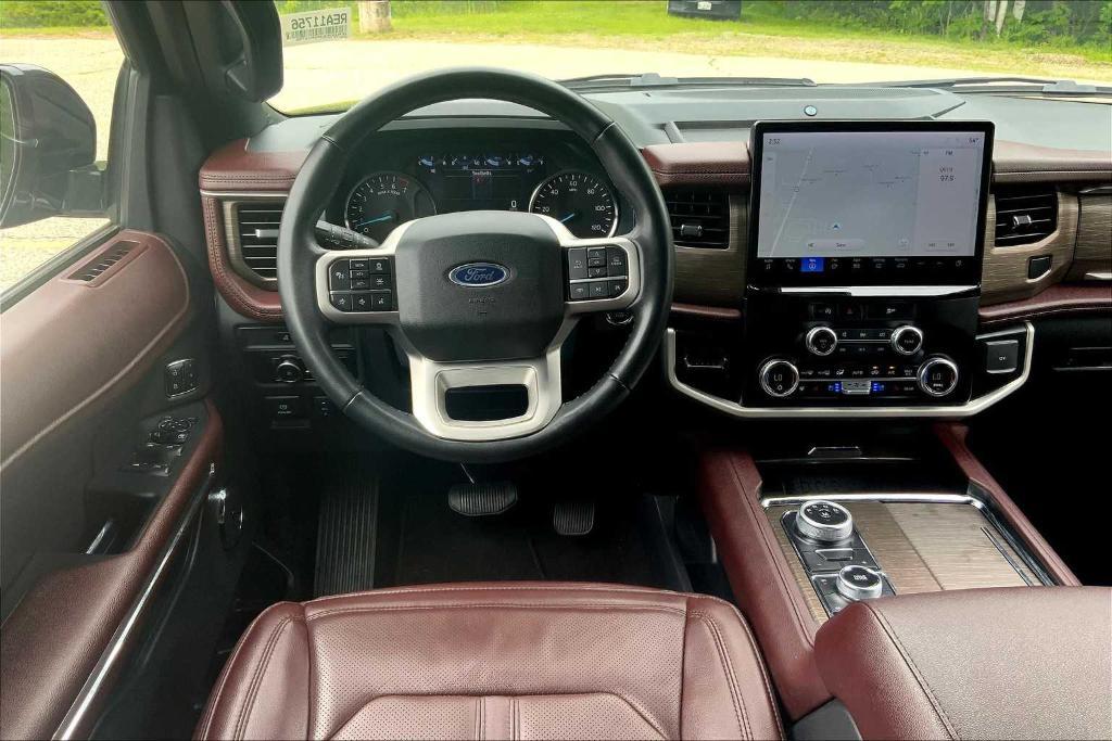 used 2024 Ford Expedition car, priced at $51,822