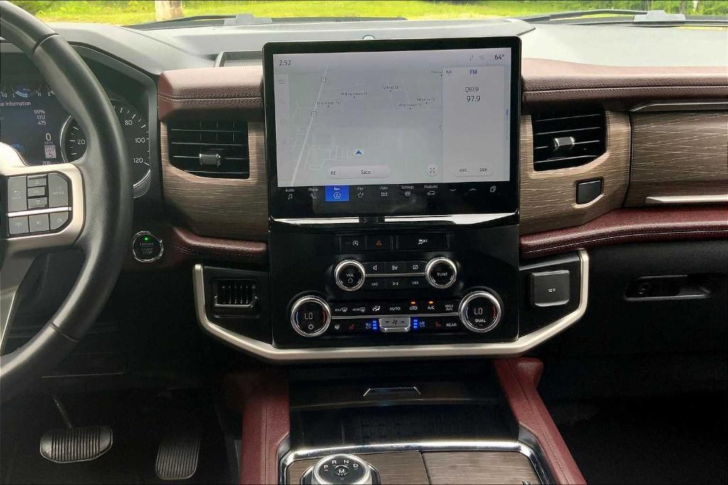 used 2024 Ford Expedition car, priced at $51,822