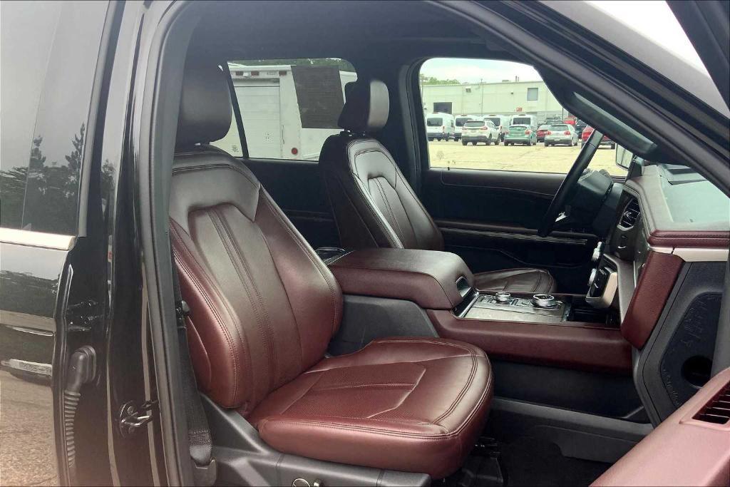 used 2024 Ford Expedition car, priced at $51,822