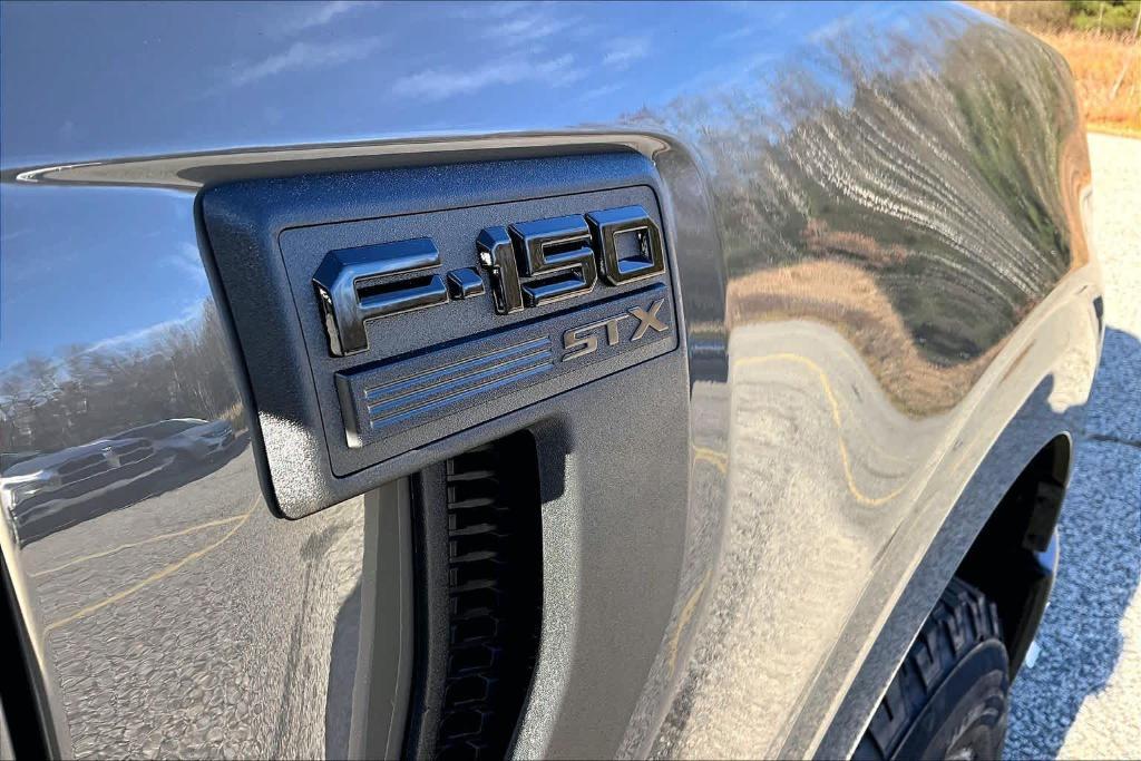 new 2025 Ford F-150 car, priced at $48,952