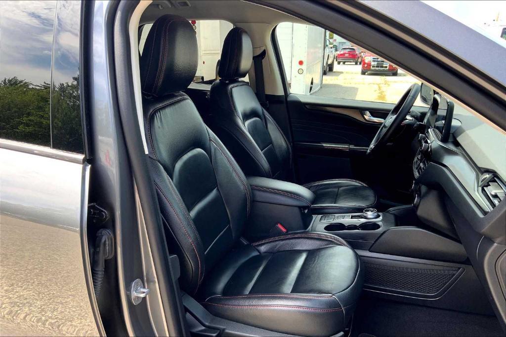 used 2022 Ford Escape car, priced at $24,895