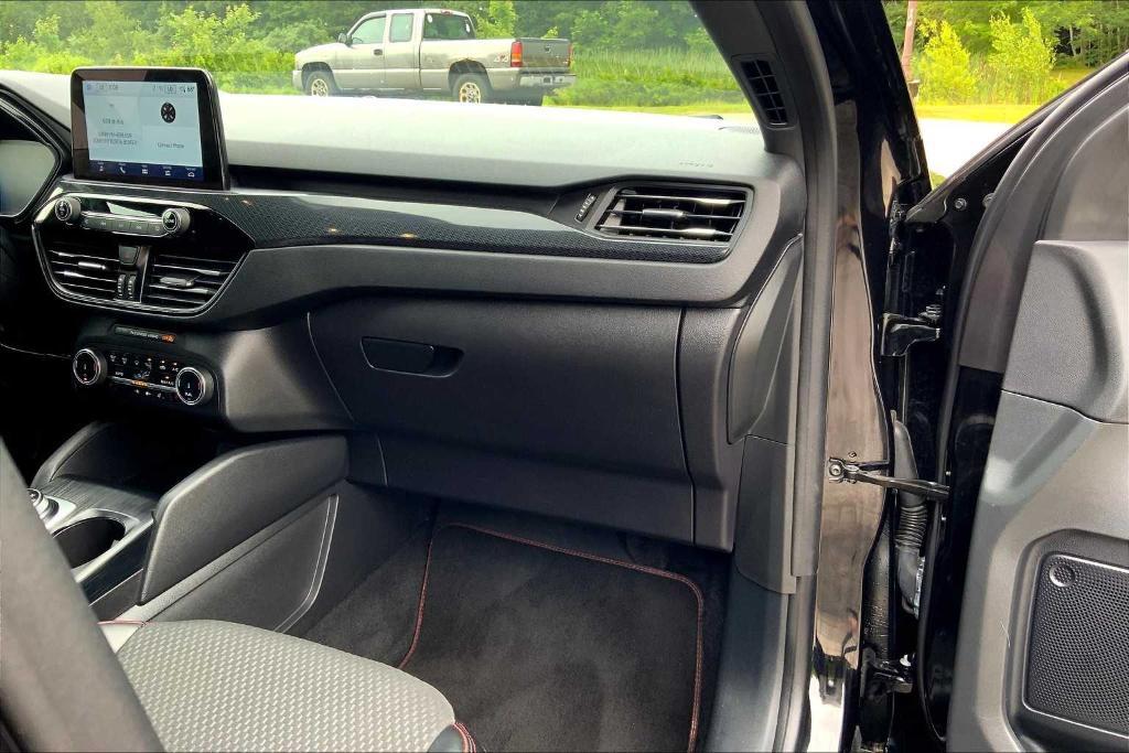 used 2023 Ford Escape car, priced at $22,907