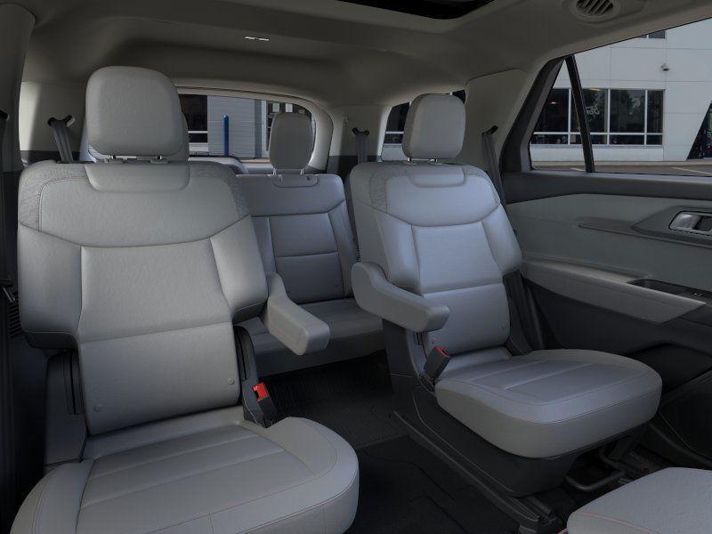 new 2025 Ford Explorer car, priced at $47,462
