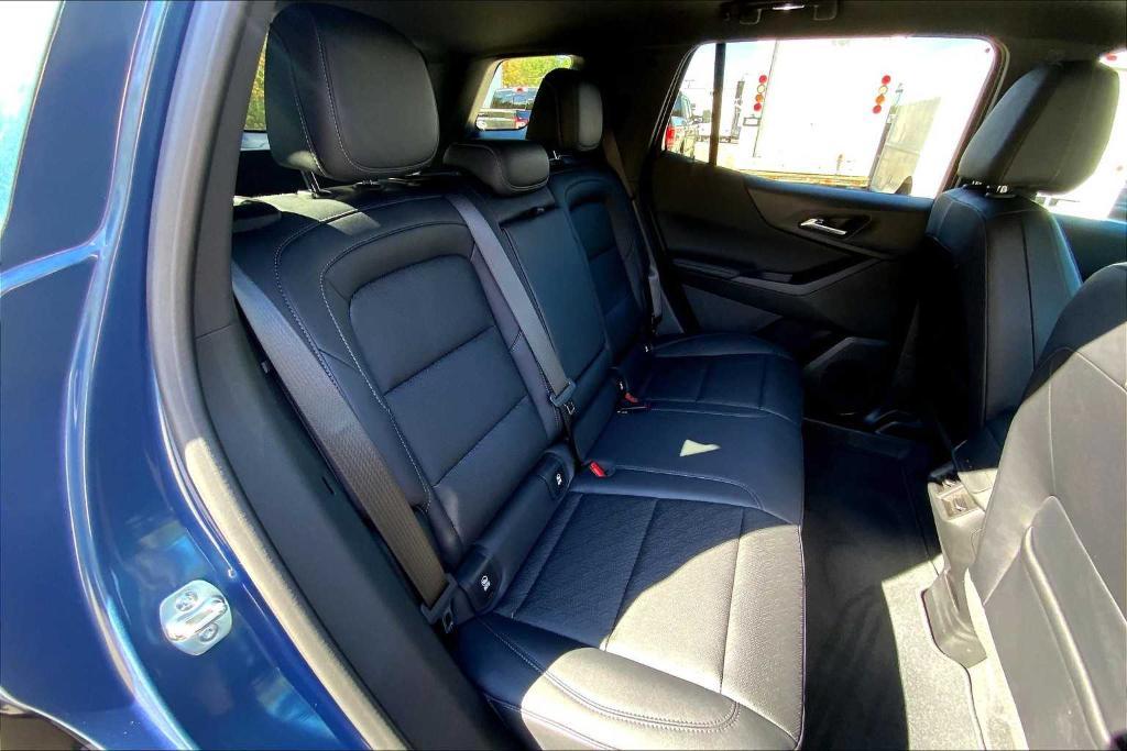 used 2025 Chevrolet Equinox car, priced at $30,189