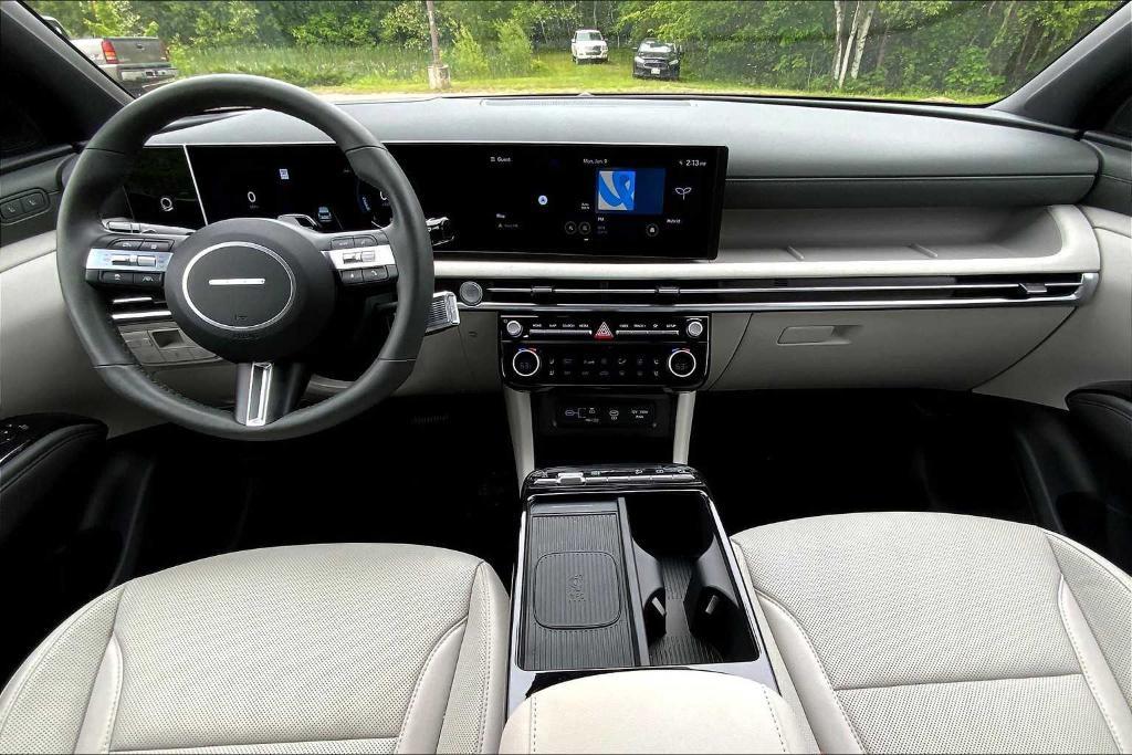 used 2025 Hyundai TUCSON Hybrid car, priced at $42,318