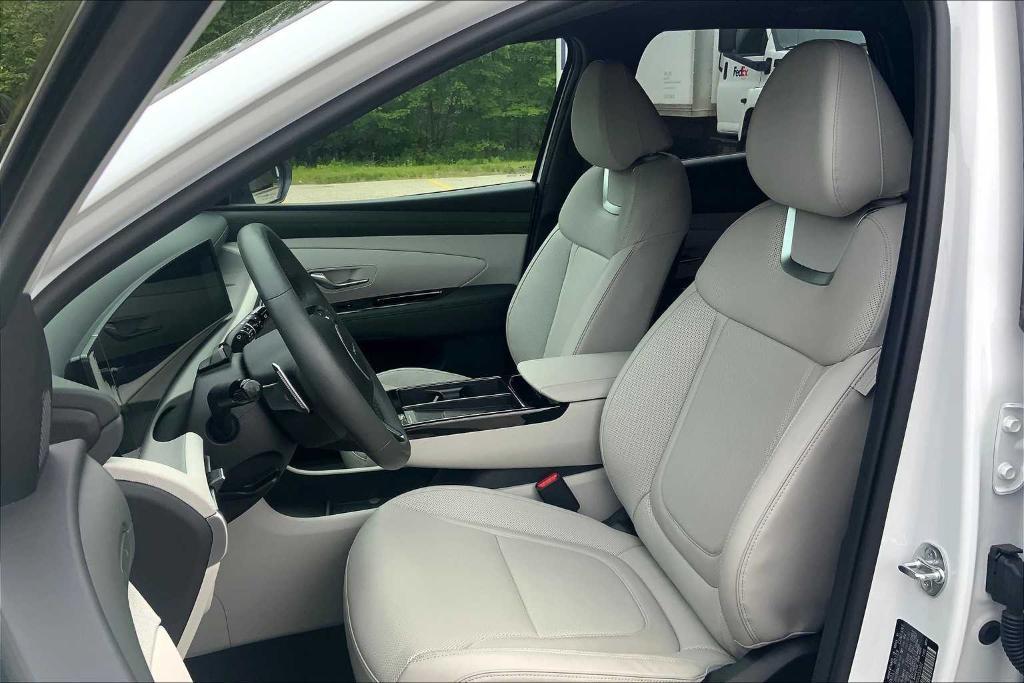 used 2025 Hyundai TUCSON Hybrid car, priced at $42,318