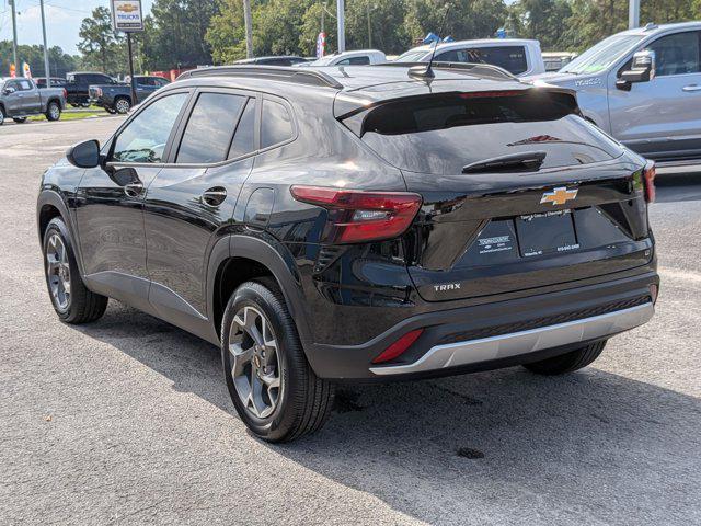 new 2025 Chevrolet Trax car, priced at $24,095