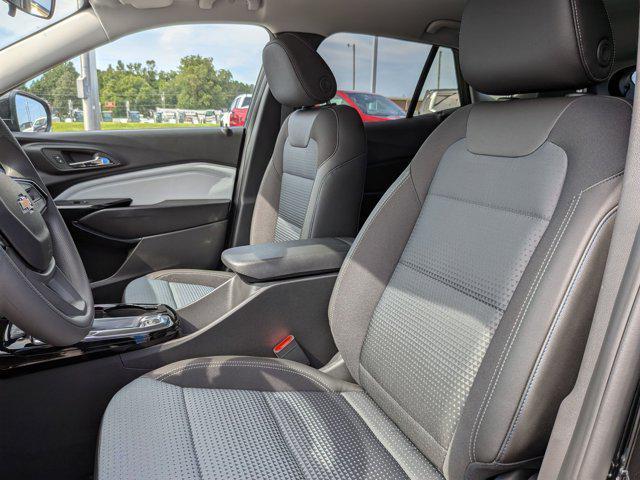 new 2025 Chevrolet Trax car, priced at $24,095