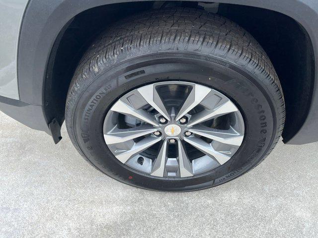 new 2026 Chevrolet Equinox car, priced at $32,085