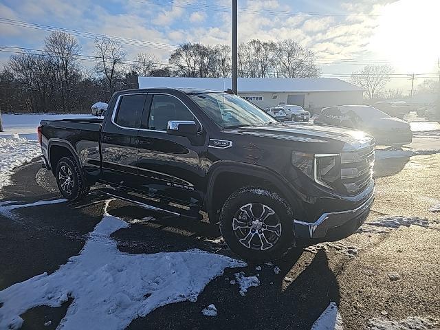 new 2025 GMC Sierra 1500 car, priced at $58,720