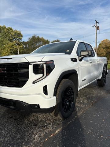 new 2025 GMC Sierra 1500 car, priced at $54,295