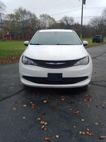 used 2022 Chrysler Voyager car