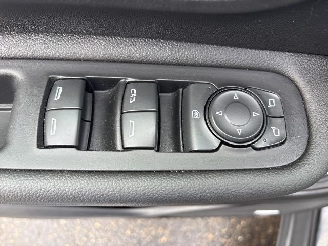 used 2022 GMC Terrain car, priced at $25,137