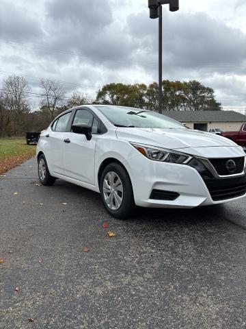 used 2021 Nissan Versa car