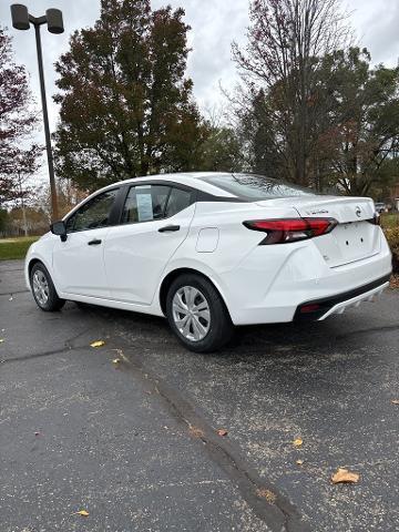 used 2021 Nissan Versa car