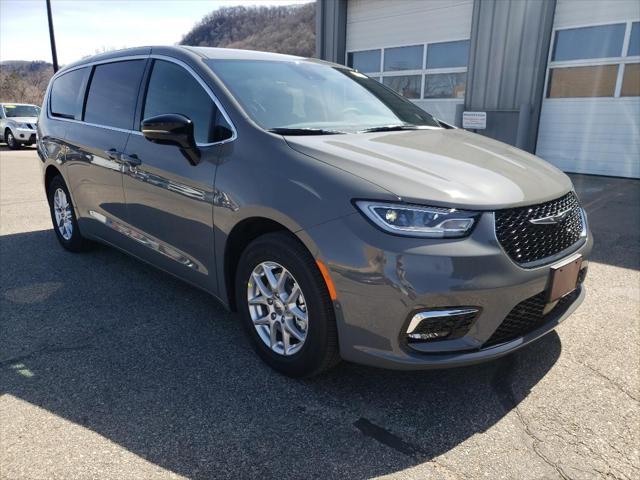 new 2025 Chrysler Pacifica car, priced at $44,220