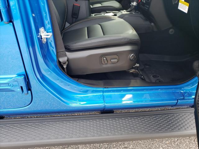 new 2025 Jeep Gladiator car, priced at $46,972