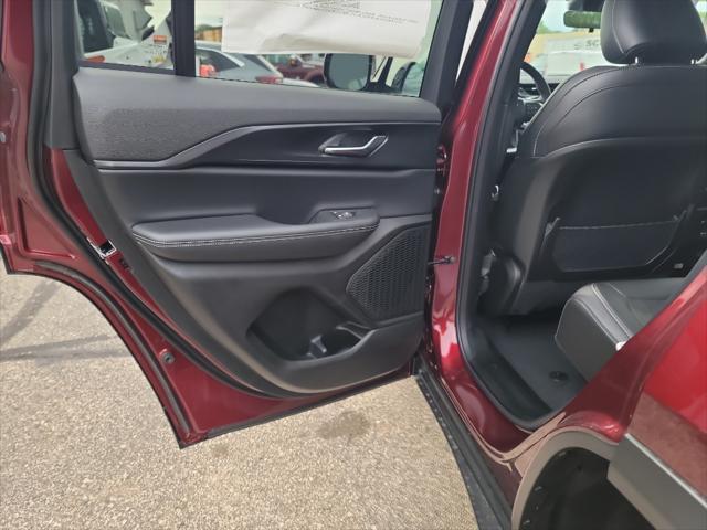 new 2025 Jeep Grand Cherokee car, priced at $41,865