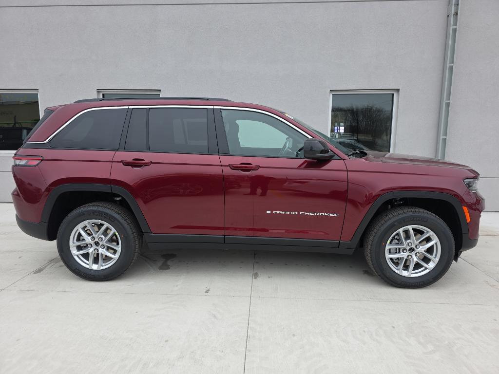 new 2025 Jeep Grand Cherokee car, priced at $45,165