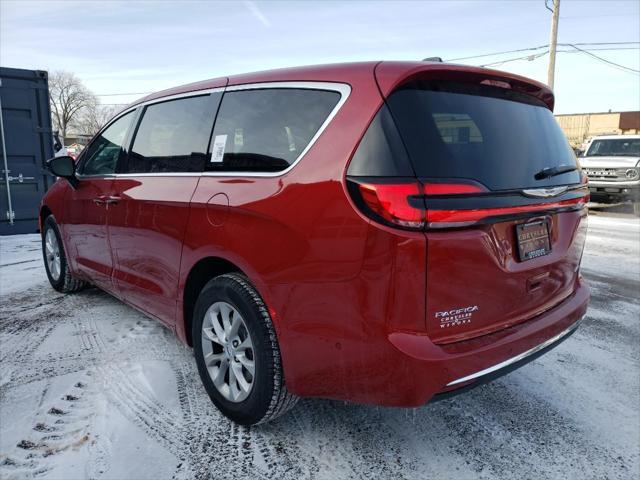 new 2025 Chrysler Pacifica car, priced at $43,915