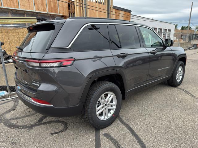 new 2025 Jeep Grand Cherokee car, priced at $40,233
