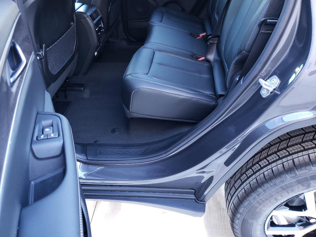 new 2025 Jeep Grand Cherokee car, priced at $44,240