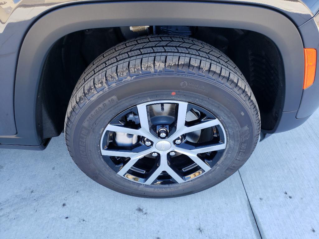 new 2025 Jeep Grand Cherokee car, priced at $44,240