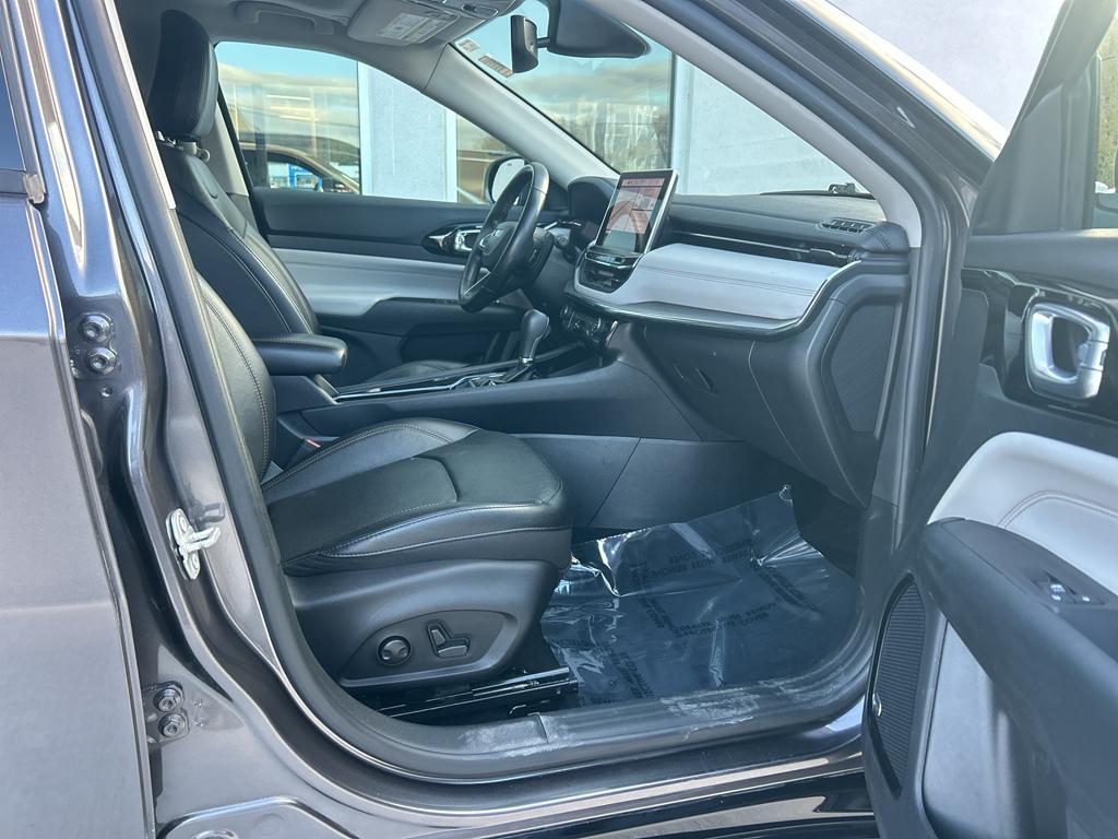 used 2022 Jeep Compass car, priced at $18,490