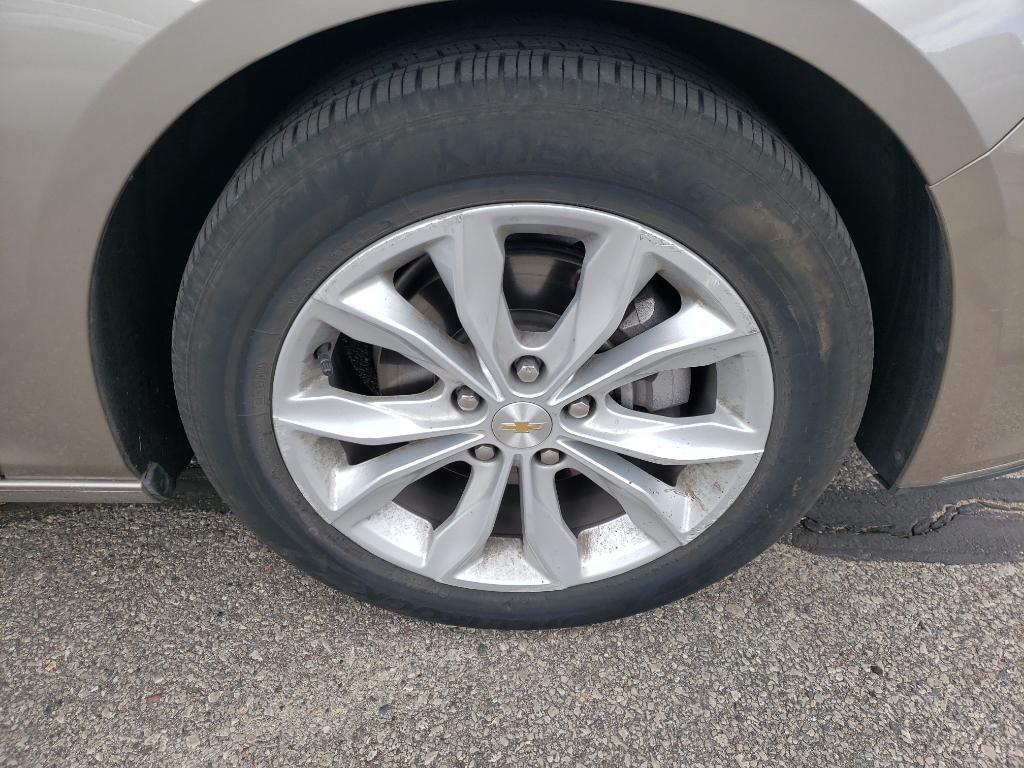 used 2024 Chevrolet Malibu car, priced at $18,250