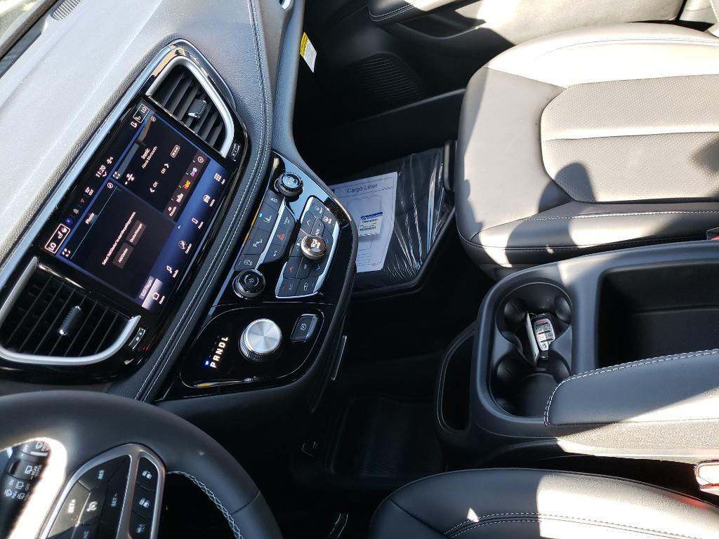 new 2025 Chrysler Pacifica car, priced at $40,870
