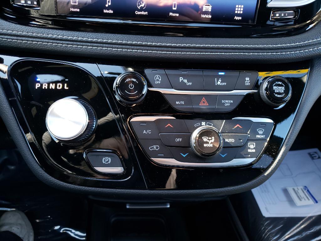 new 2025 Chrysler Pacifica car, priced at $40,870