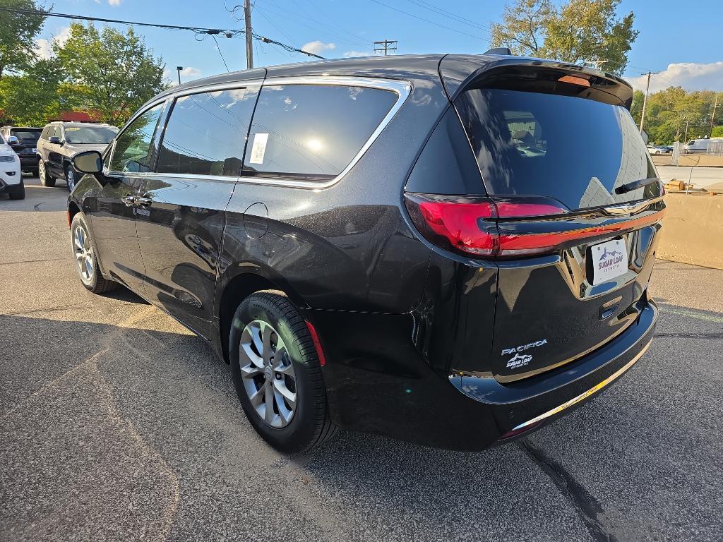 new 2026 Chrysler Pacifica car, priced at $45,165