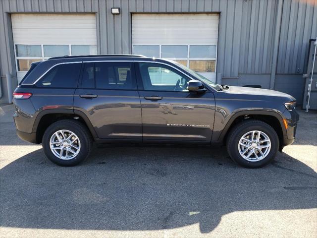 new 2025 Jeep Grand Cherokee car, priced at $39,965