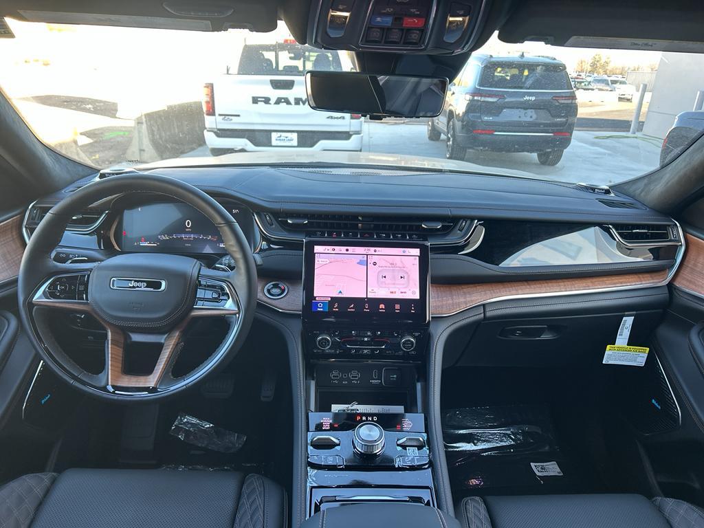 new 2025 Jeep Grand Cherokee car, priced at $65,675