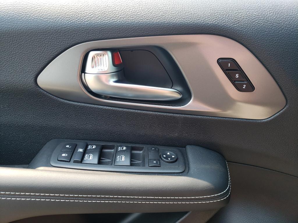 new 2025 Chrysler Pacifica car, priced at $41,890