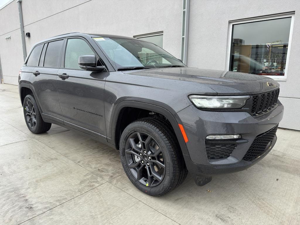 new 2025 Jeep Grand Cherokee car, priced at $50,480