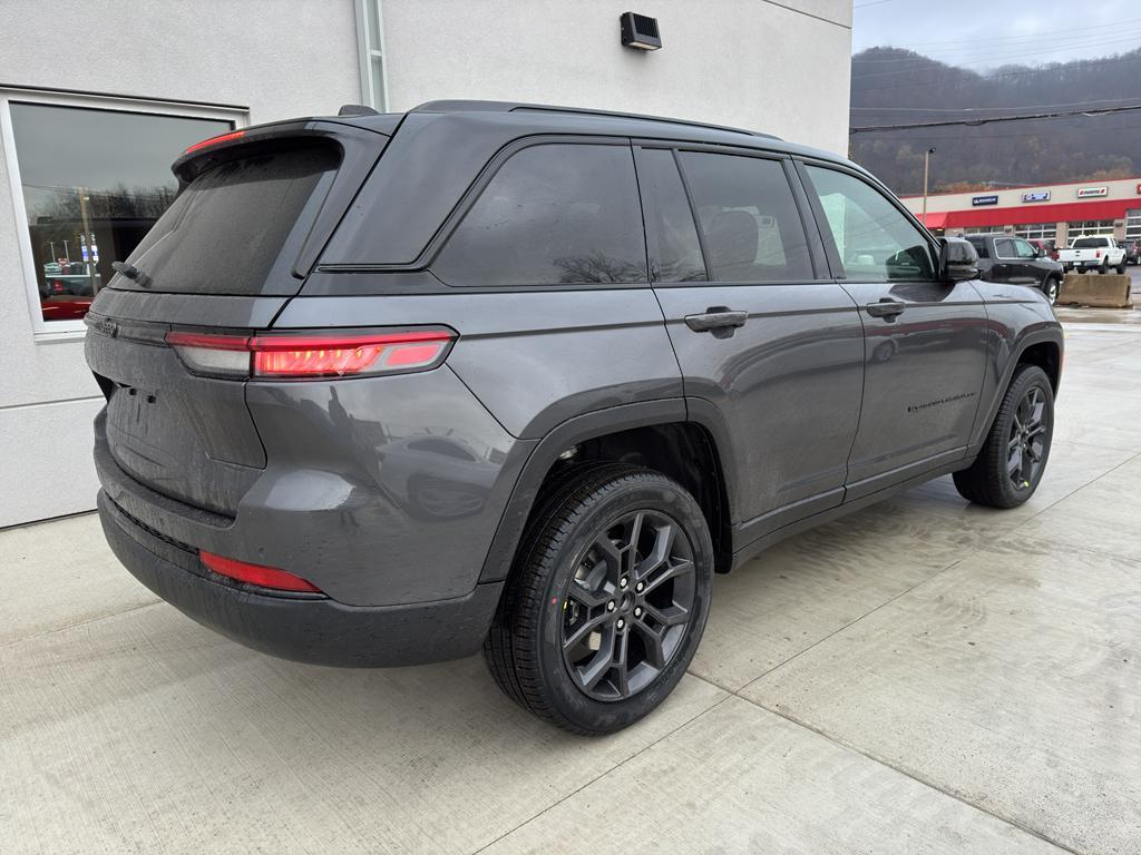new 2025 Jeep Grand Cherokee car, priced at $50,480