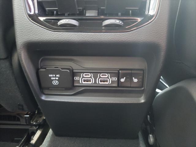 new 2025 Jeep Grand Cherokee car, priced at $46,141