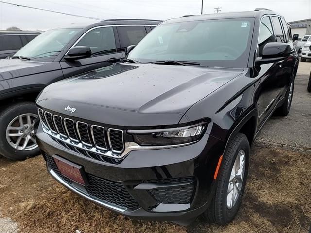 new 2025 Jeep Grand Cherokee car, priced at $40,965