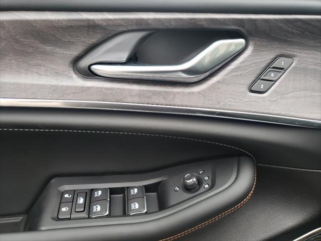 new 2025 Jeep Grand Cherokee car, priced at $54,311