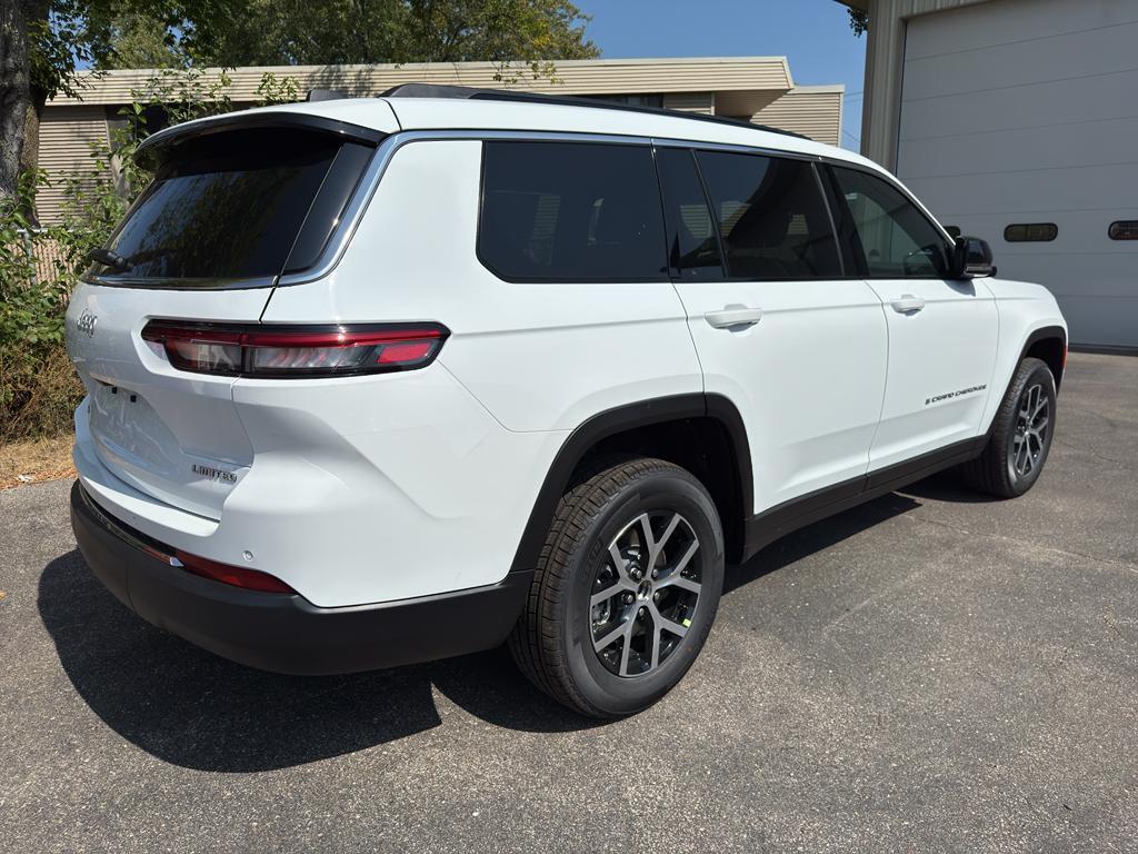 new 2025 Jeep Grand Cherokee L car, priced at $45,725