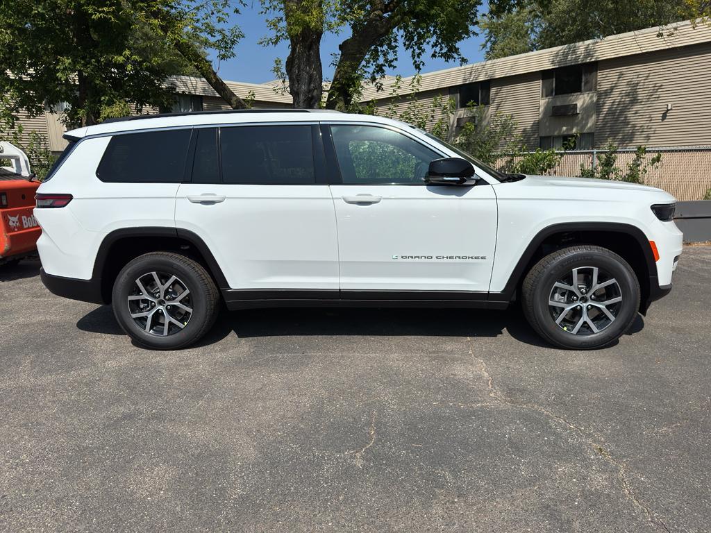 new 2025 Jeep Grand Cherokee L car, priced at $45,725